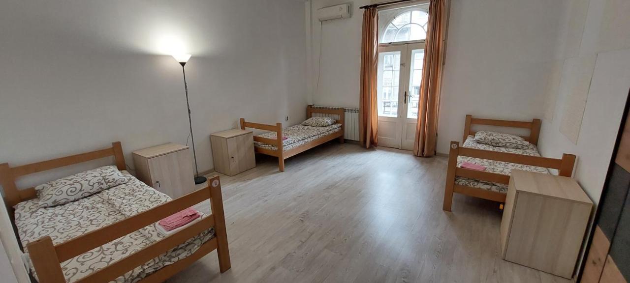 Belgrade Backpackers Home Bagian luar foto