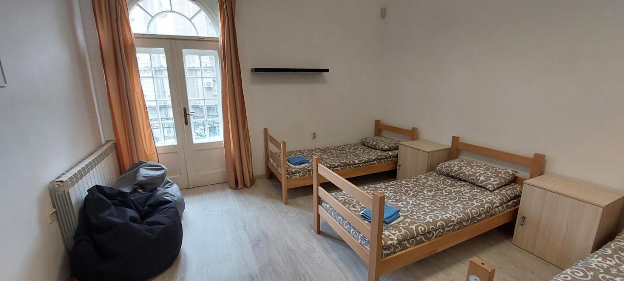 Belgrade Backpackers Home Bagian luar foto