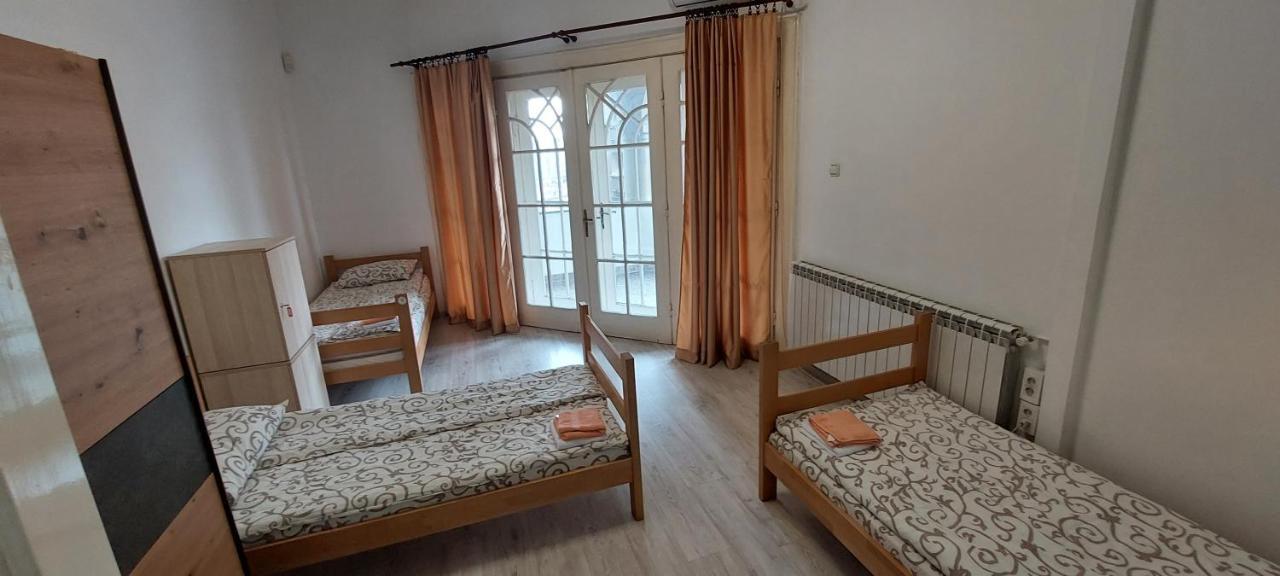 Belgrade Backpackers Home Bagian luar foto
